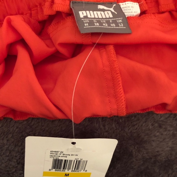 ❤️SOLD! SOLD!!!!PUMA RUNNING SHORTS❤️ - Picture 5 of 6